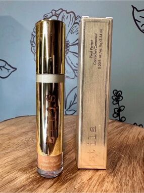 Stila Gold-Tone Pixel Perfect Concealer - Warm Nude